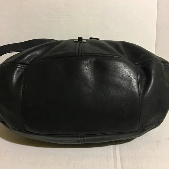 Calvin Klein leather handbag - Picture 5 of 8